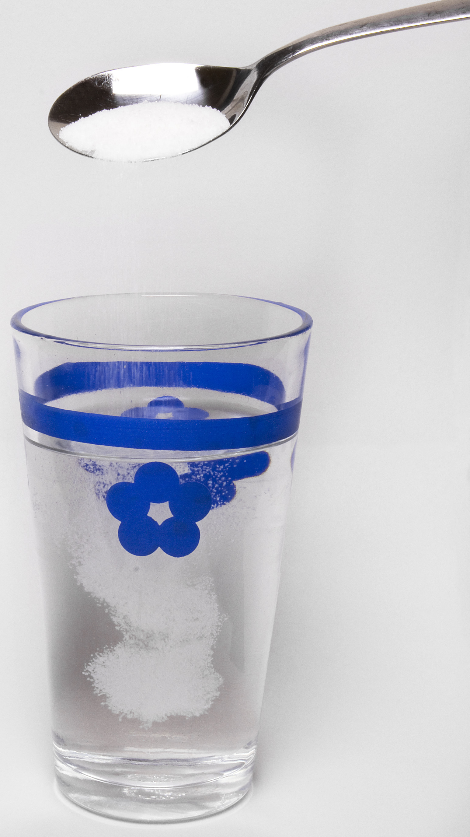03_Spoon_Sugar_Solution_with_Glass